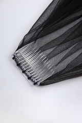Lace-Trim Veil in Black