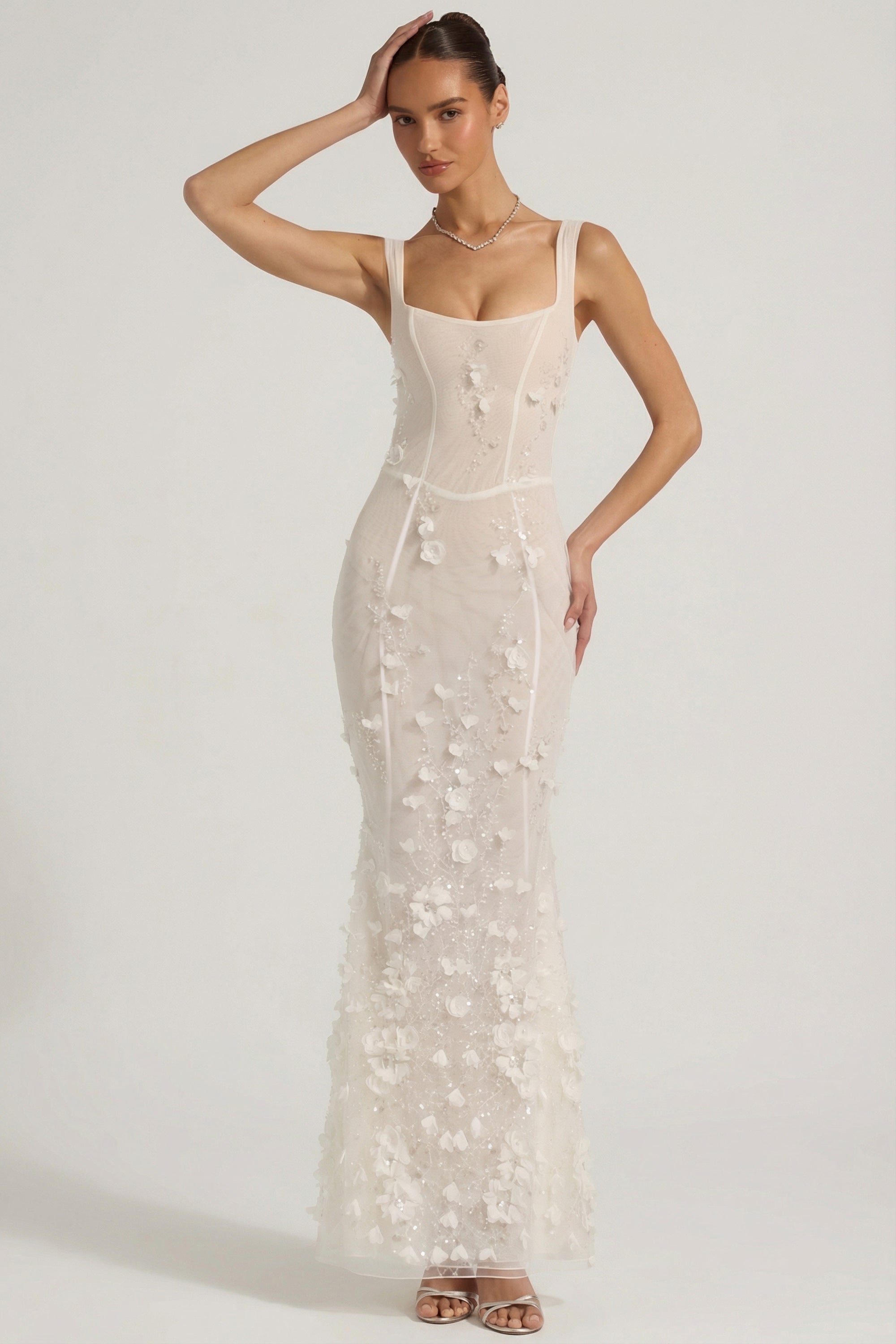 Embellished Appliqué Soft-Scoop Corset Gown in Snow